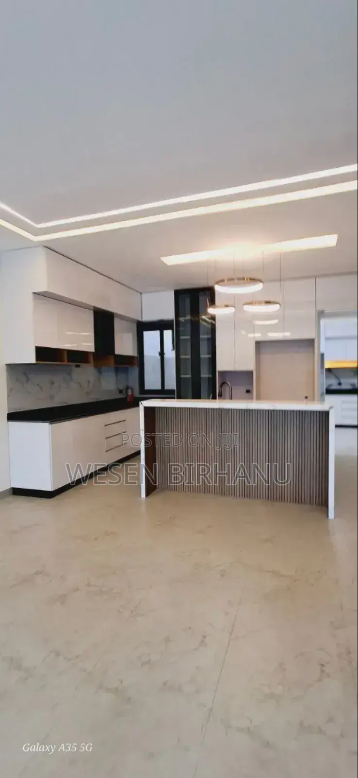 8bdrm House in አያት, Addis Ketema for sale