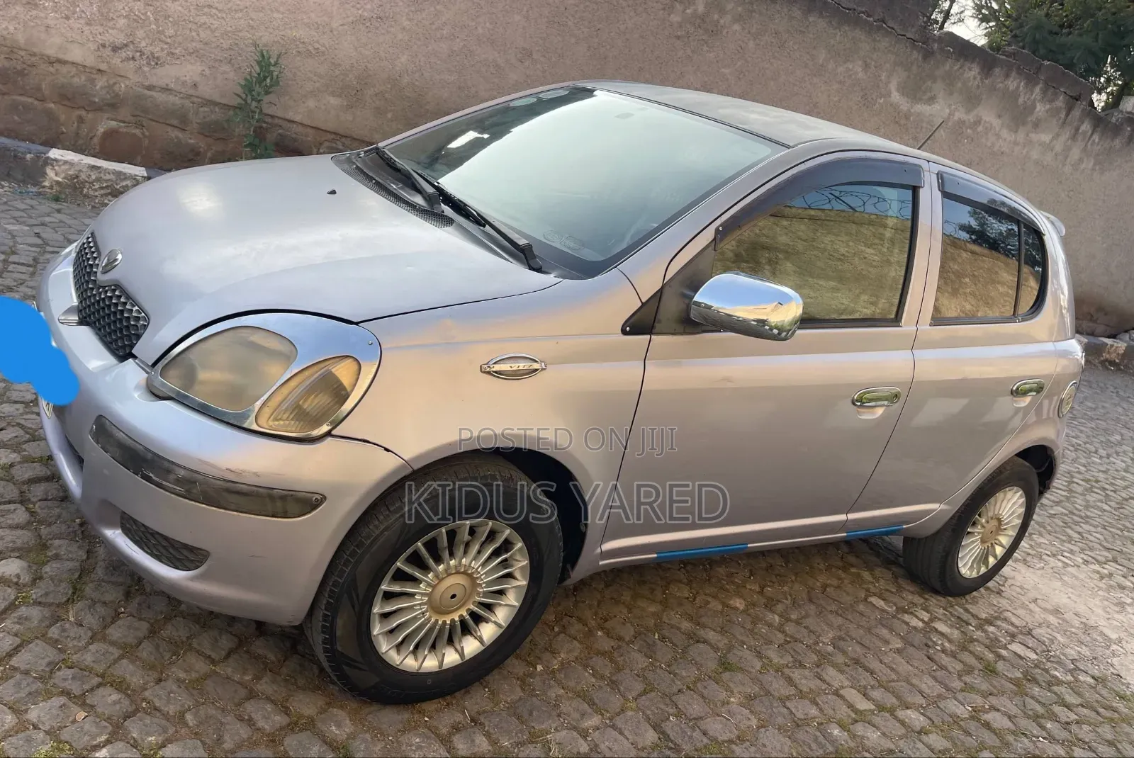 Toyota Vitz 2004 Silver