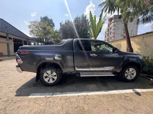 Toyota Hilux 2019 Gray