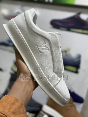 Lv Louis Vuitton White Flat Men’S Quality