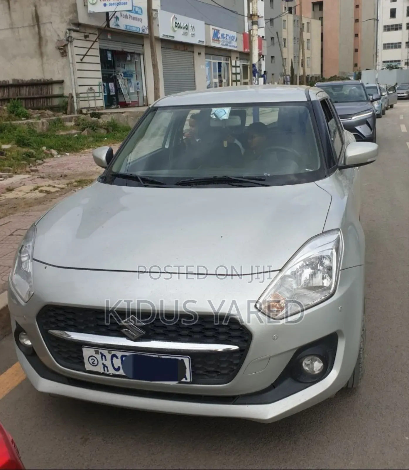 Suzuki Swift 2021 Silver