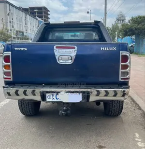 Toyota Hilux 2008 Blue