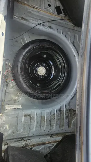 Toyota Platz 2002 Silver