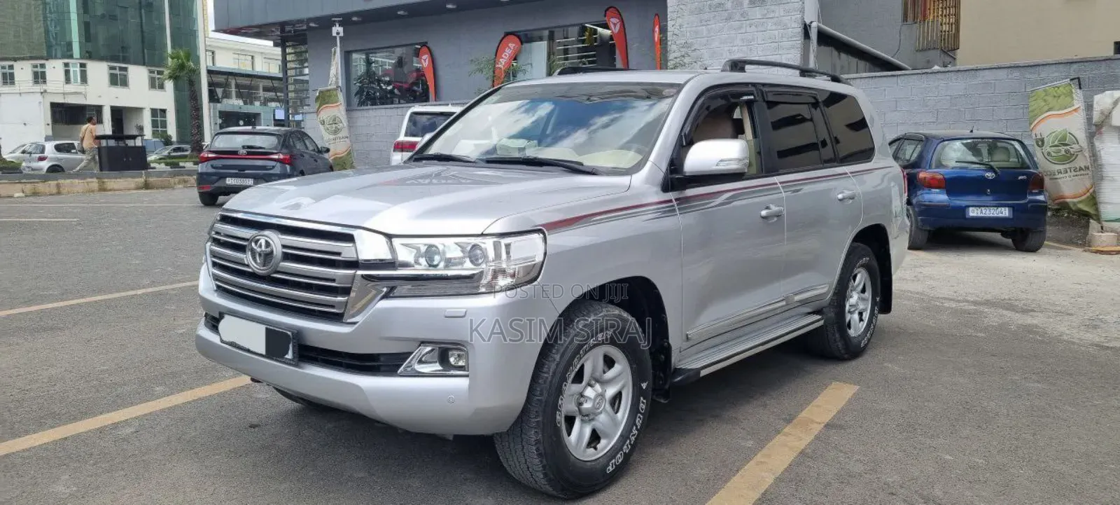 Toyota Land Cruiser 4.5 V8 VXR 2021 Silver