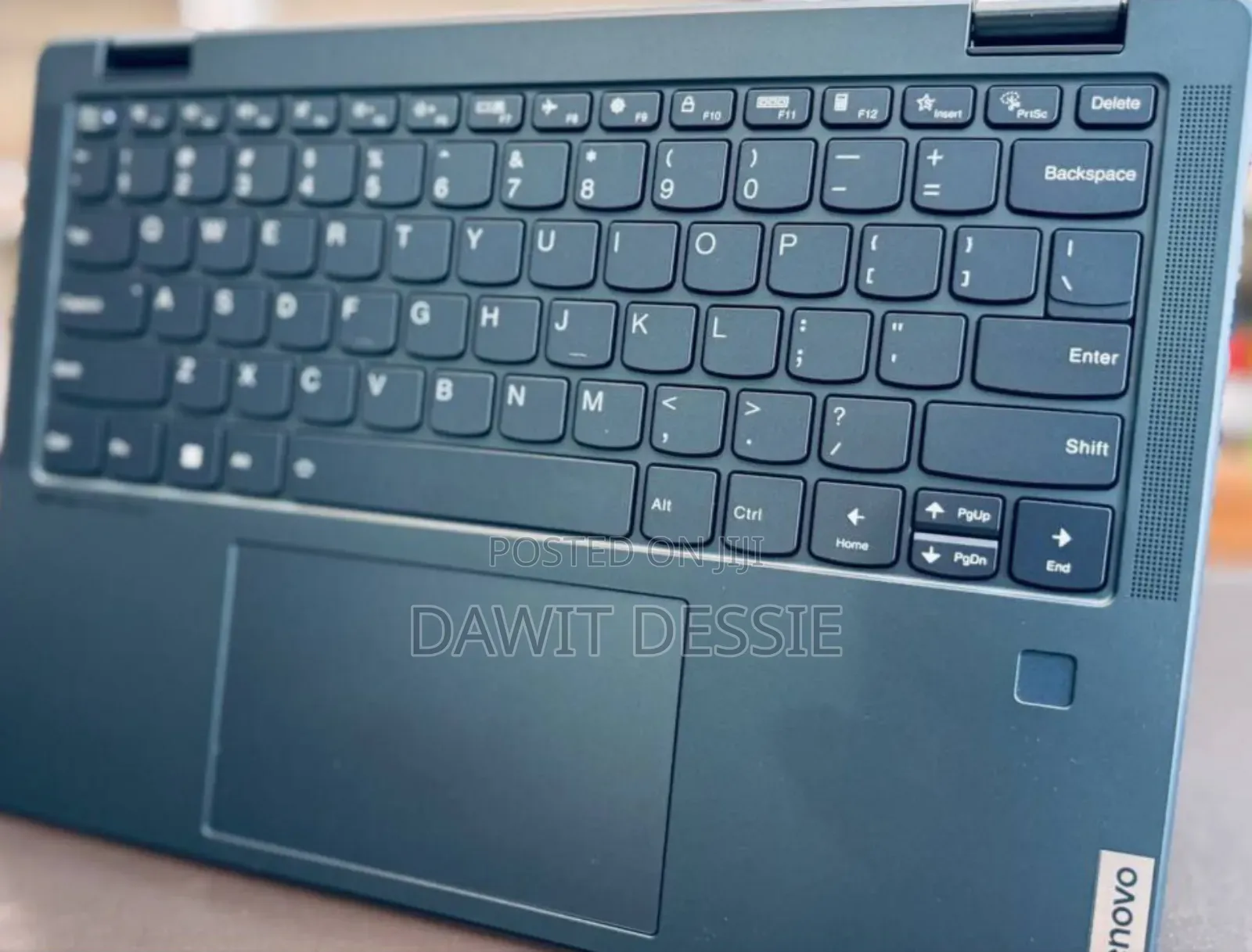 New Laptop Lenovo 8GB AMD Ryzen 5 SSD 512GB