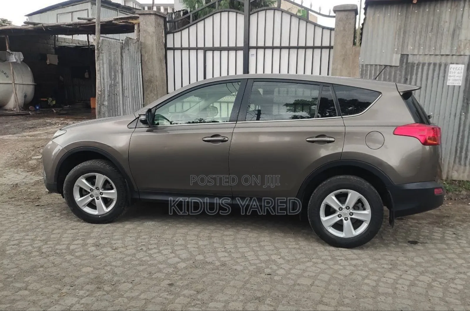 Toyota RAV4 2014 Brown