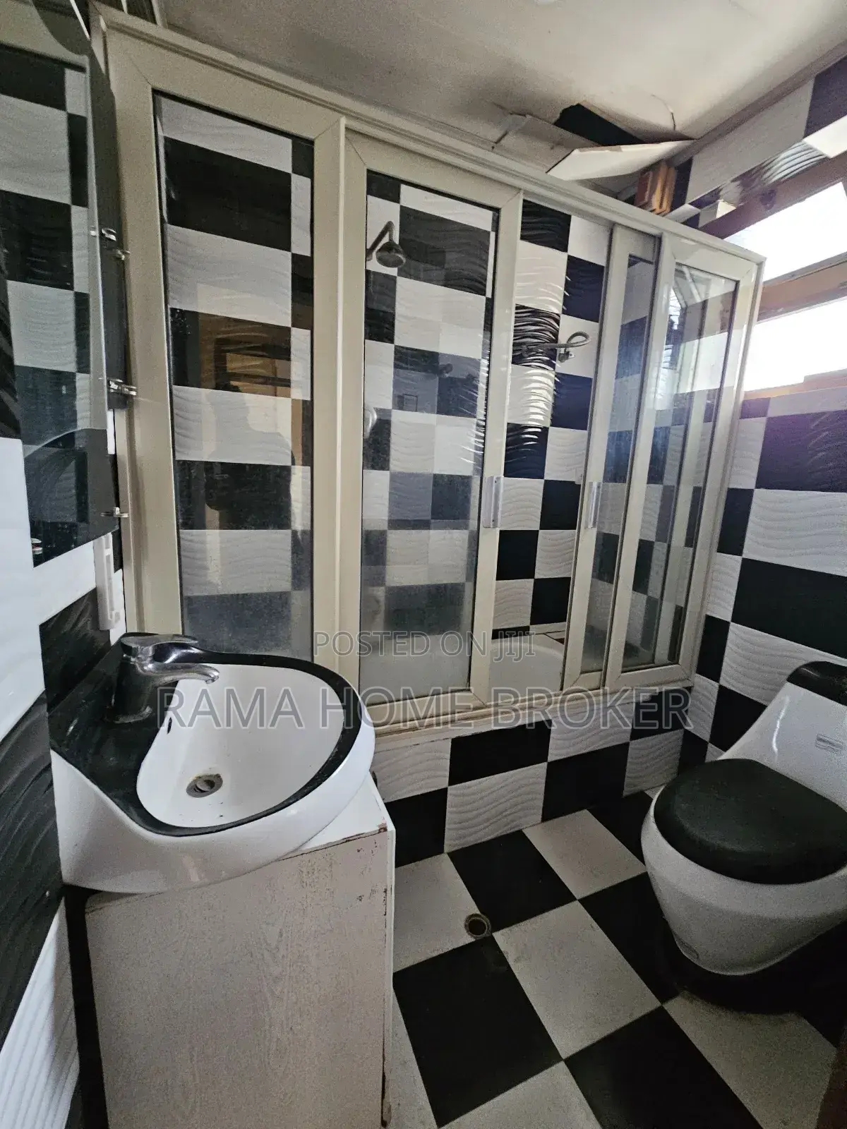 Furnished 2bdrm Condo in Yeka for sale