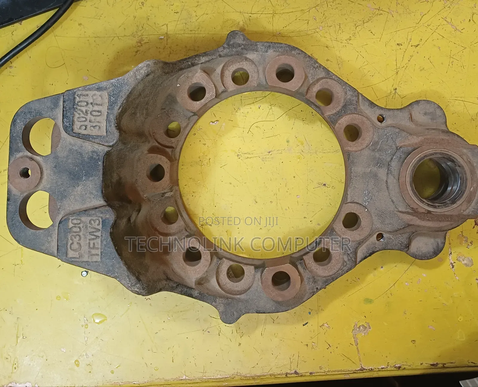 Heavy-Duty Engine Bell Housing Assembly – For Gearbox