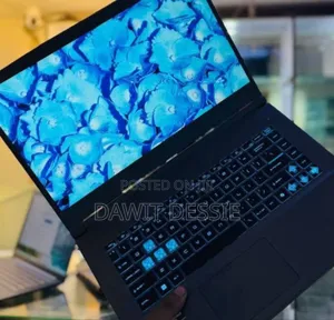 New Laptop MSI 16GB Intel Core I7 SSD 512GB