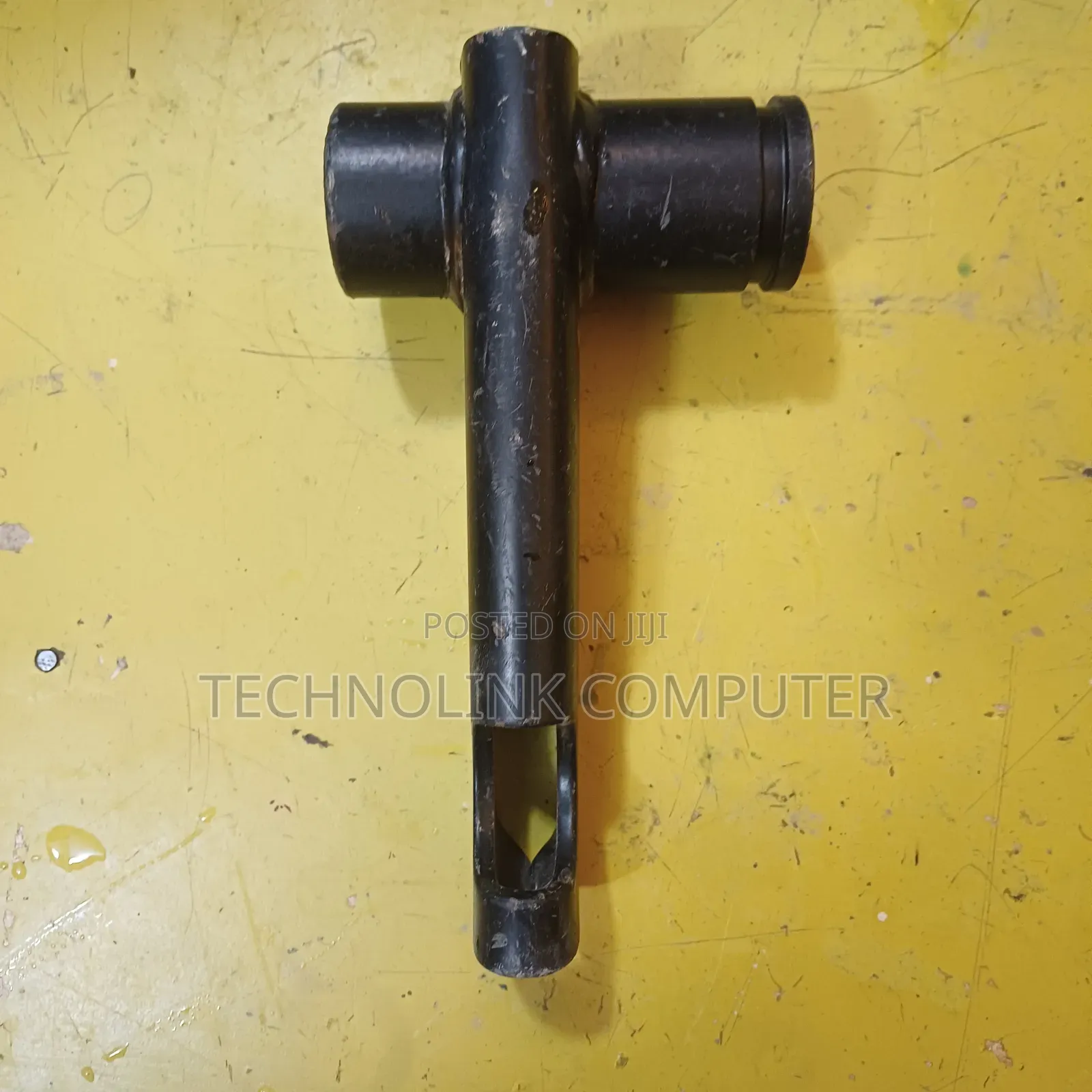 Heavy-Duty Steering Shaft Yoke – Durable Reliable for Cars 