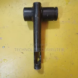 Photo - Heavy-Duty Steering Shaft Yoke – Durable Reliable for Cars 