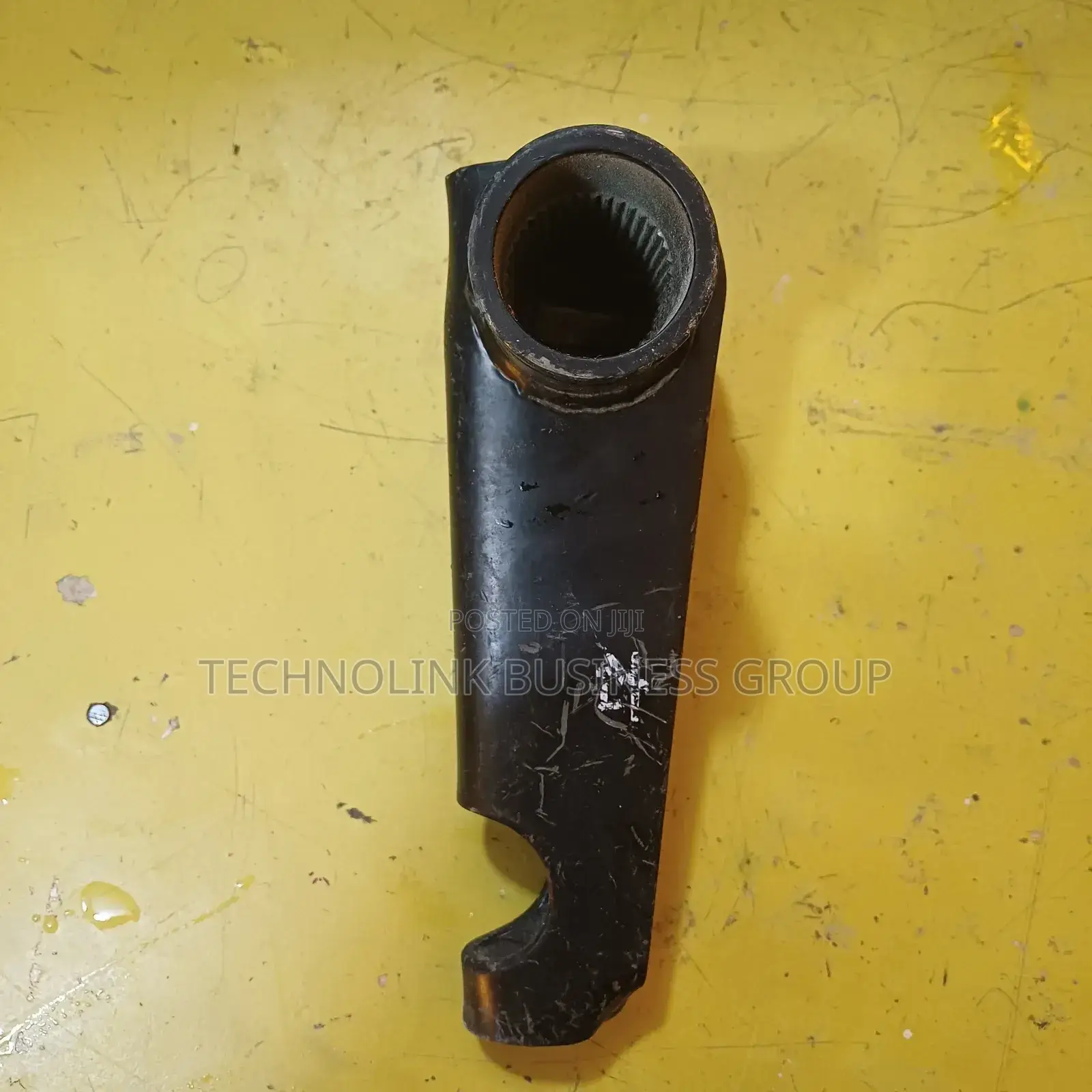 Heavy-Duty Steering Shaft Yoke – Durable Reliable for Cars 