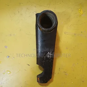 Heavy-Duty Steering Shaft Yoke – Durable Reliable for Cars 