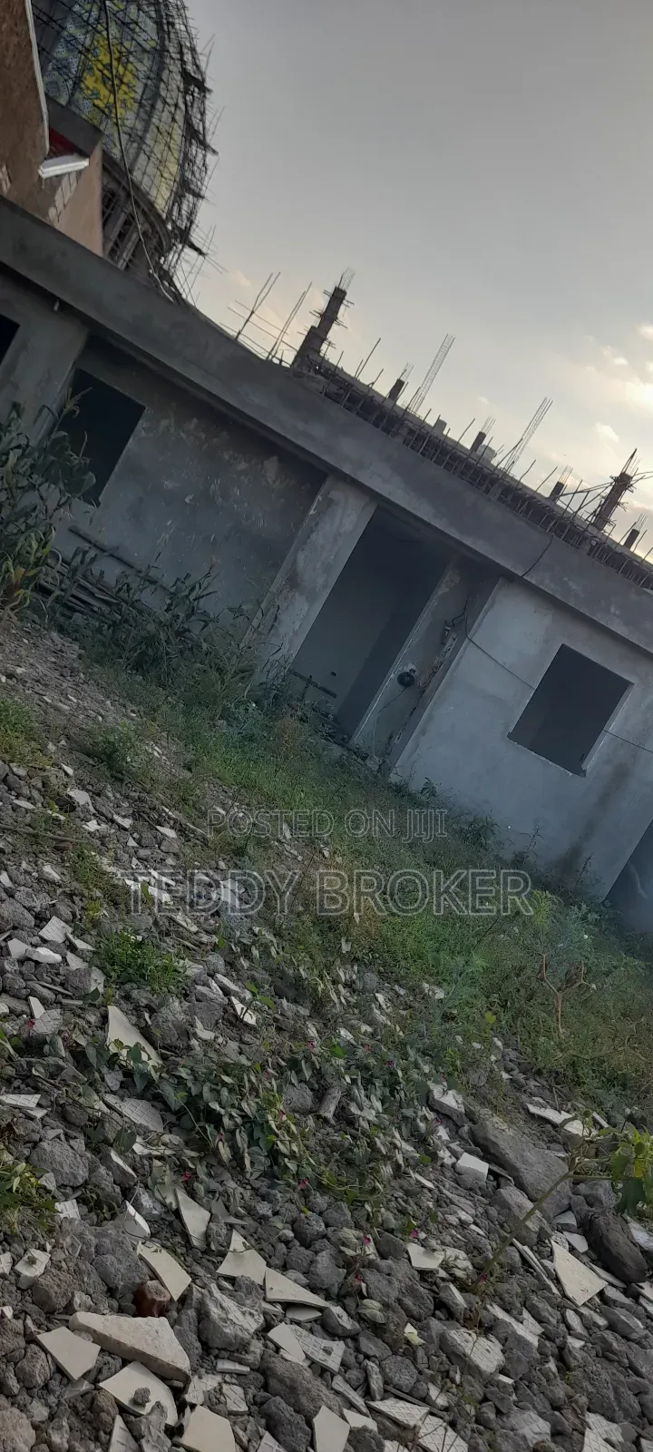 3bdrm House in Lebu, Nifas Silk-Lafto for sale