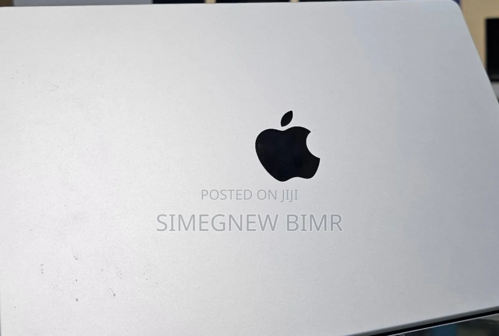 New Apple MacBook Pro 2023 M3 14-Inch 8GB Intel Core M3 SSD 512GB