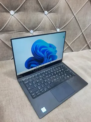 New Laptop Dell XPS 13 8GB Intel Core I5 SSD 512GB