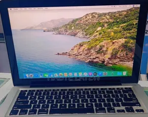 New Laptop Apple MacBook 4GB Intel Core I5 SSD 500GB