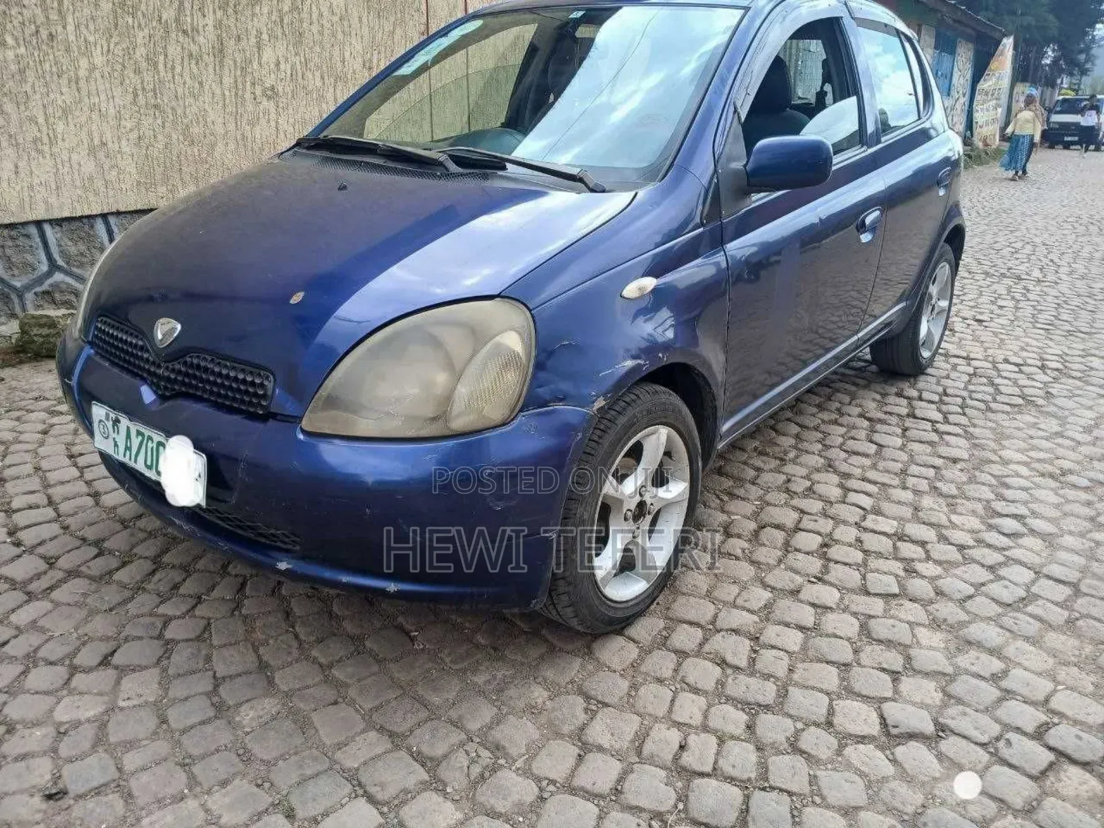 Toyota Vitz 2001 Blue