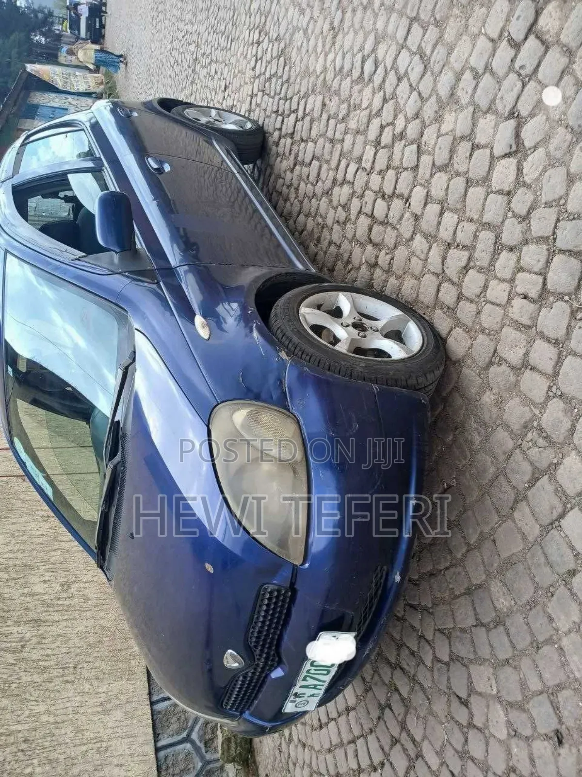 Toyota Vitz 2001 Blue