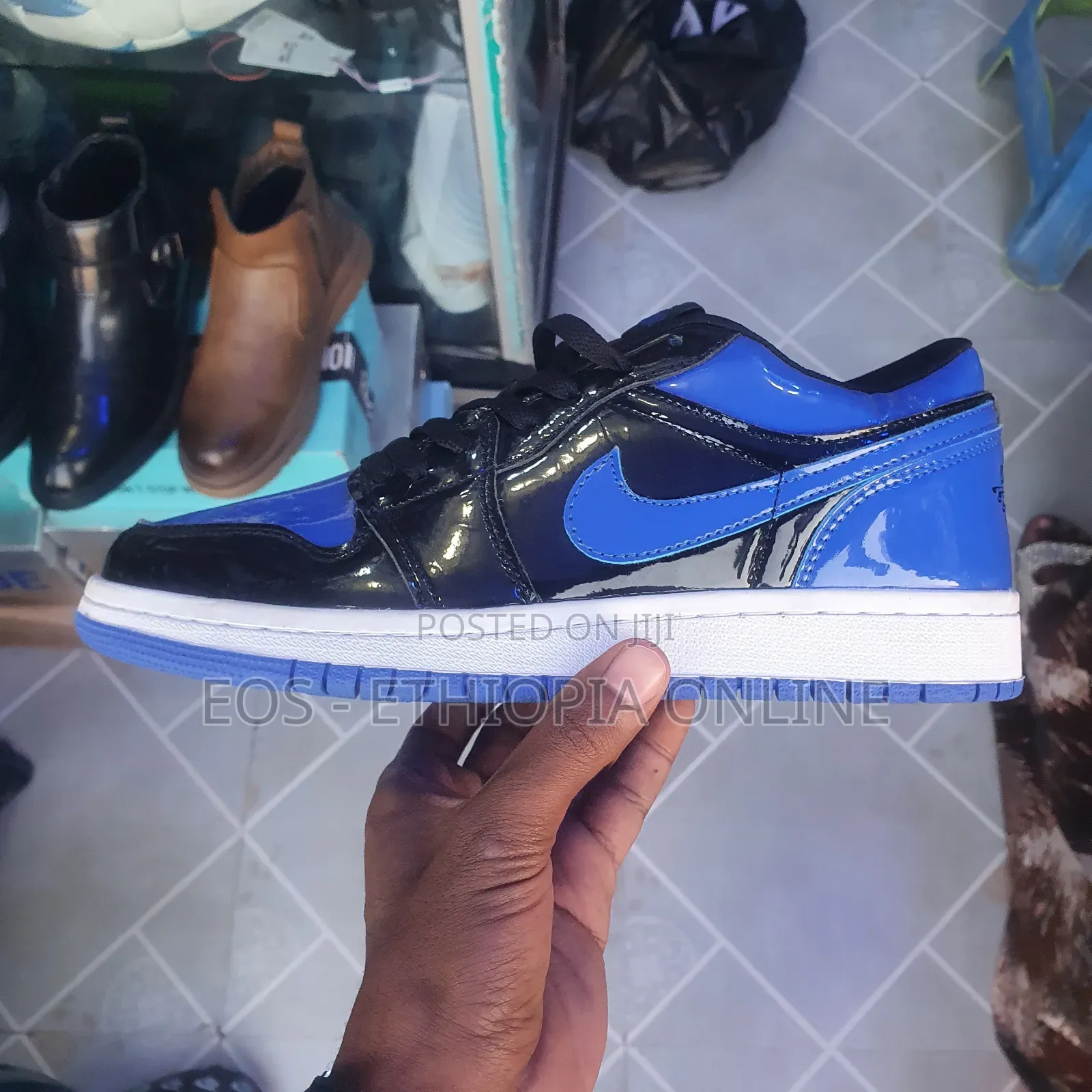 Nike Air Jordan 1 Low-Cut Blue Sneakers [On Hand]