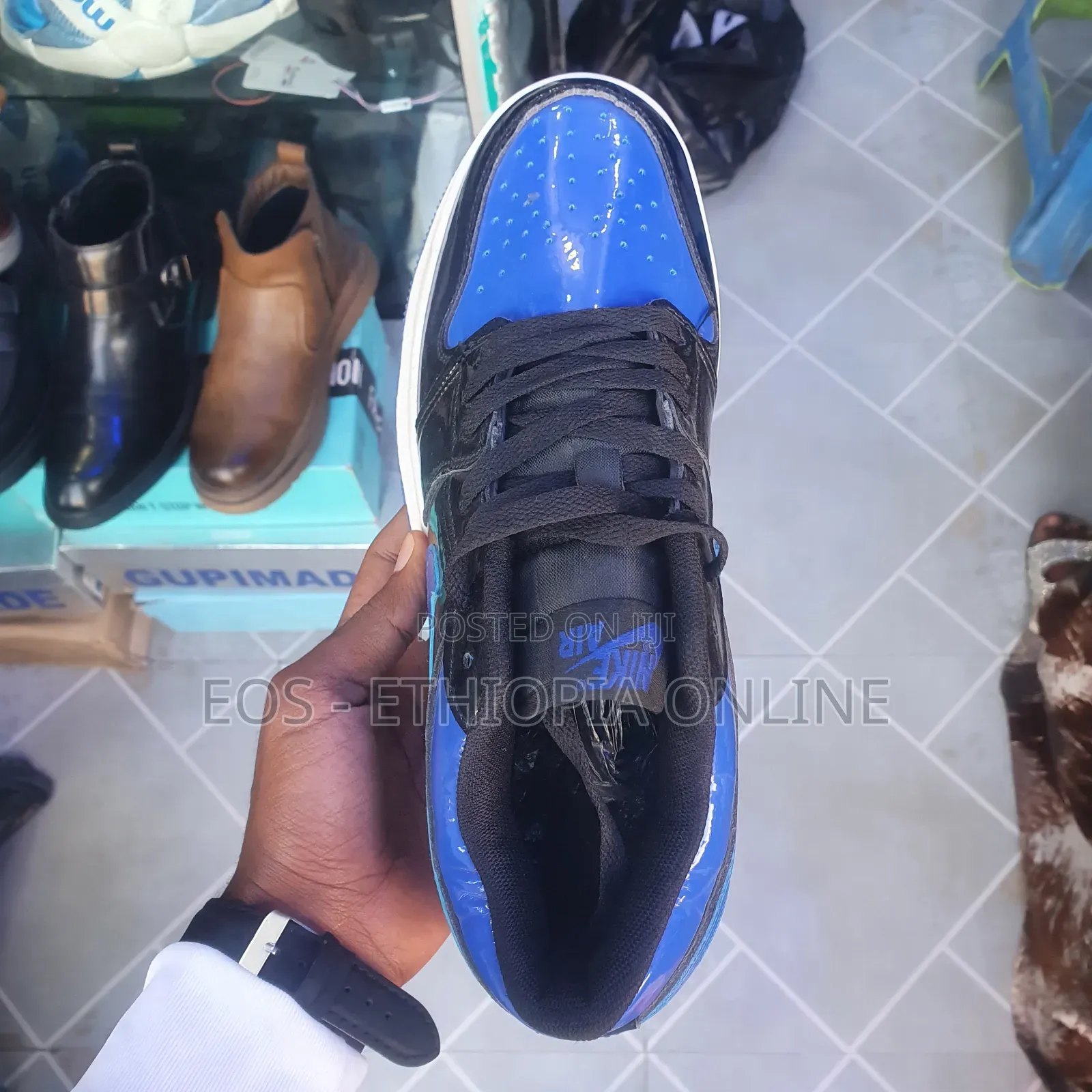 Nike Air Jordan 1 Low-Cut Blue Sneakers [On Hand]