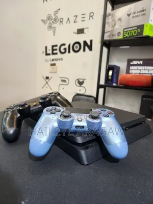 Photo - Playstation 4 Slim