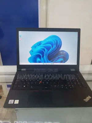 New Laptop Lenovo Thinkpad P15s 16GB Intel Core I7 SSD 256GB