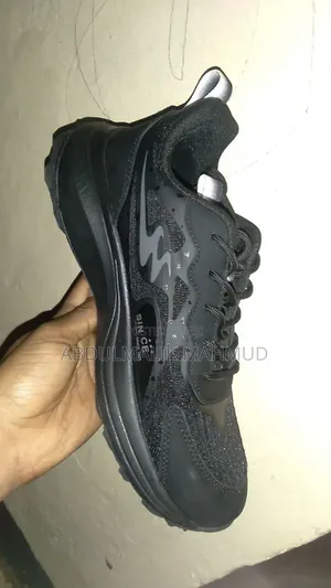 Quality Brand New Shoe for a Discounted Price