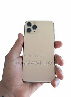Photo - Apple iPhone 11 Pro 256 GB Gold