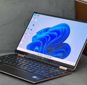 New Laptop HP Spectre X360 8GB Intel Core I7 SSD 512GB