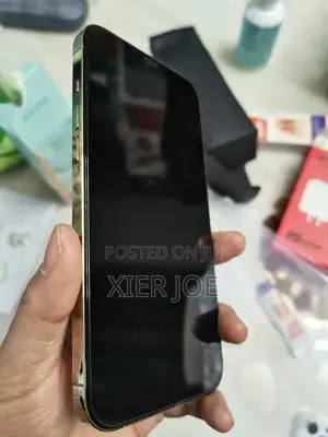 Photo - Apple iPhone 12 Pro Max 256 GB Gold