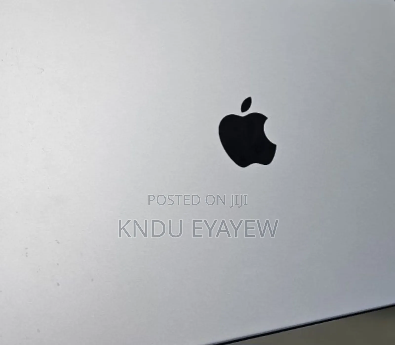 New Laptop Apple MacBook Pro 2024 M3 14-Inch 8GB Apple M3 SSD 512GB