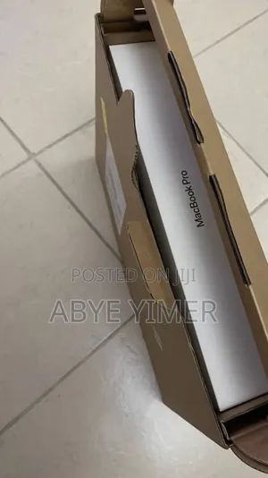 New Apple MacBook Pro 2024 M4 Max 16-Inch 24GB Apple M4 SSD 512GB