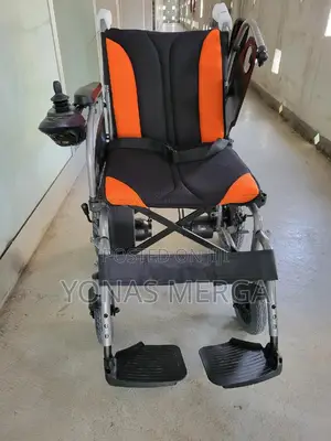 Photo - Electric Wheelchair 三wheelchair兕么with Compact Wheel, Foldable, Branded