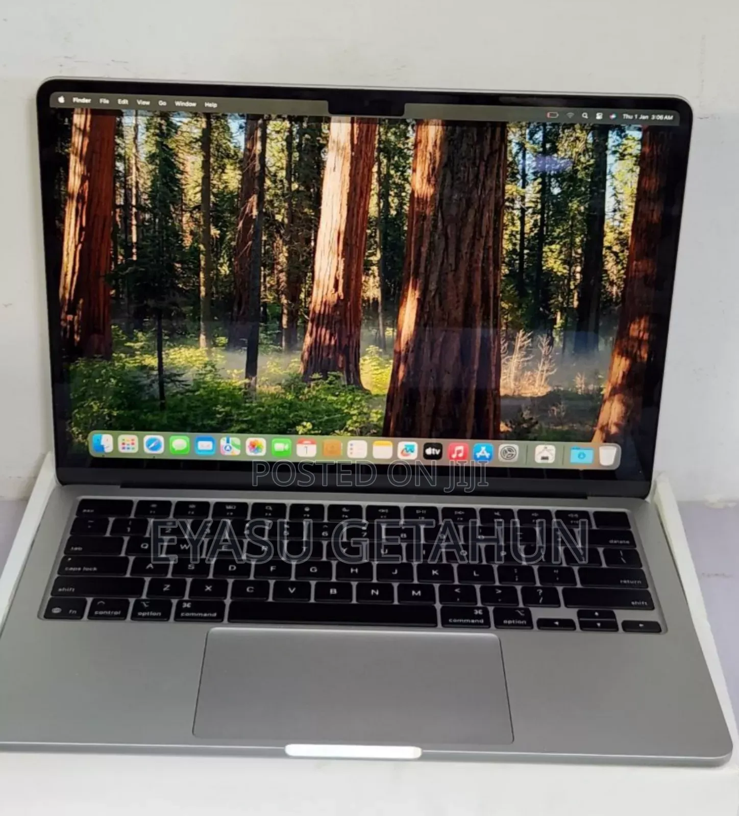 New Laptop Apple MacBook Air 2025 M4 13-Inch 16GB Apple M4 SSD 256GB