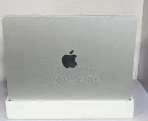 New Laptop Apple MacBook Air 2025 M4 13-Inch 16GB Apple M4 SSD 256GB