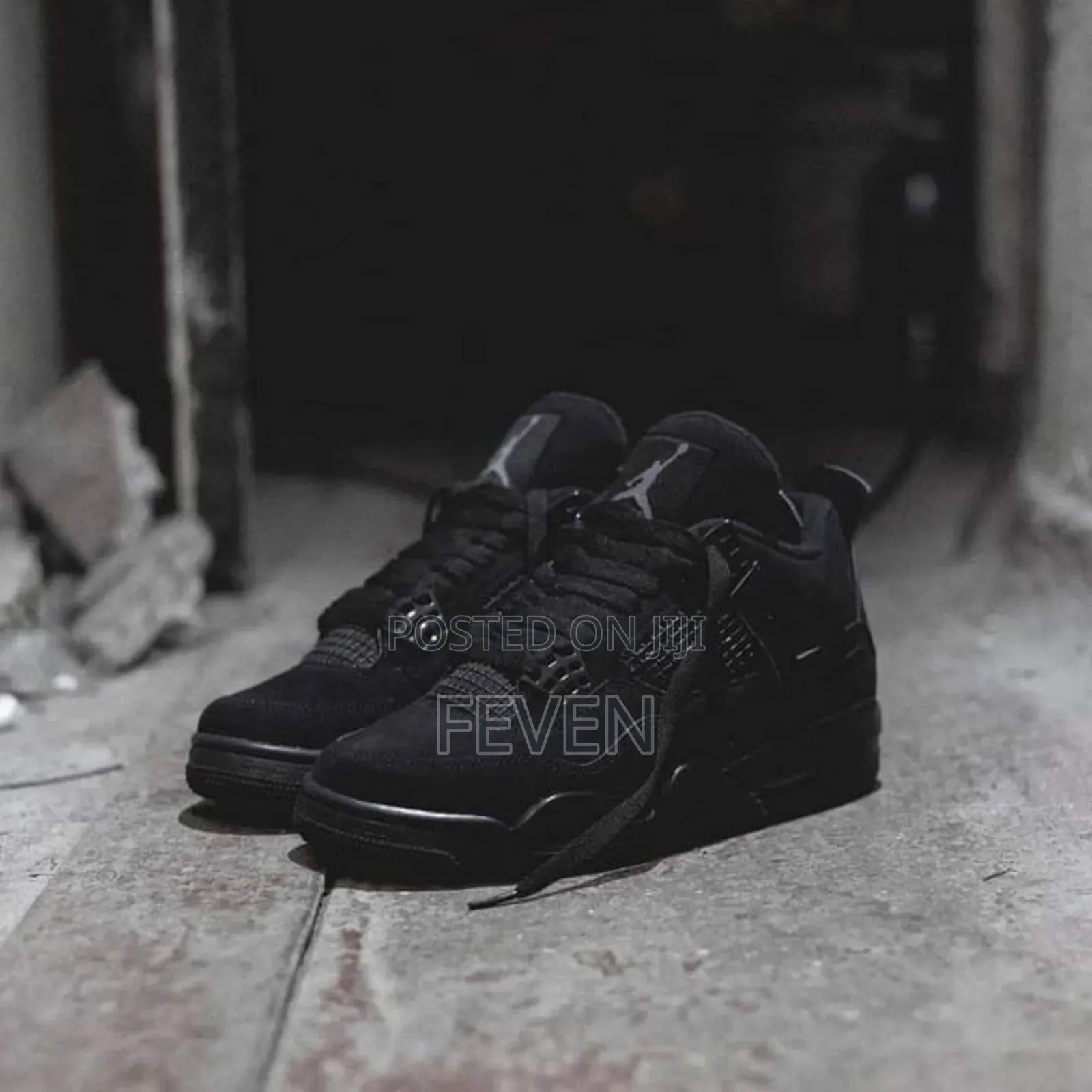 Nike Air Jordan 4 Black Cat