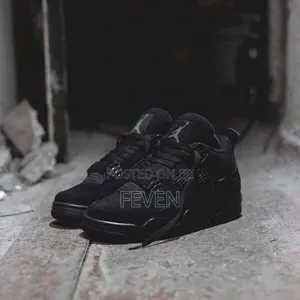 Photo - Nike Air Jordan 4 Black Cat