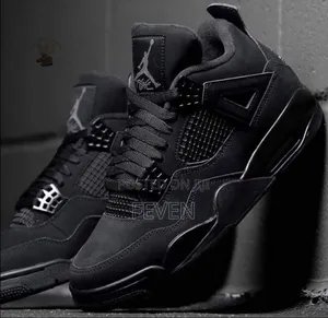 Nike Air Jordan 4 Black Cat