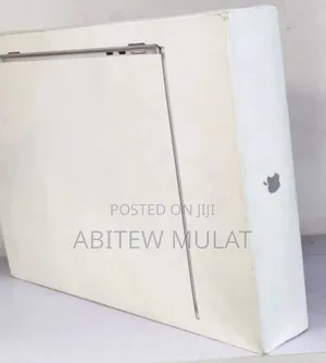 New Laptop Apple MacBook Air 2025 M4 13-Inch 16GB Apple M4 SSD 256GB