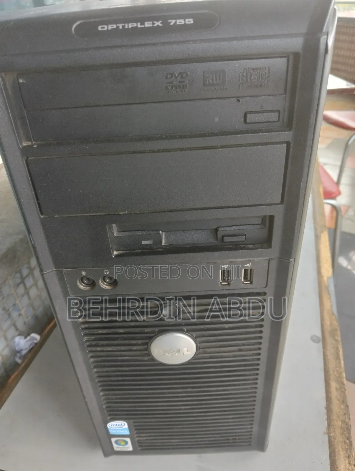 Desktop Computer Dell OptiPlex 7760 2GB Intel Core 2 Duo HDD 256GB