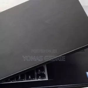 Photo - New Laptop Lenovo ThinkPad Yoga 370 16GB Intel Core I5 SSD 512GB