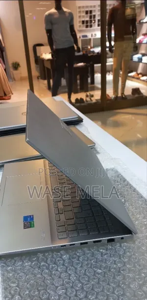 New Laptop Asus VivoBook 15 X510UQ 16GB Intel Core I5 SSD 512GB