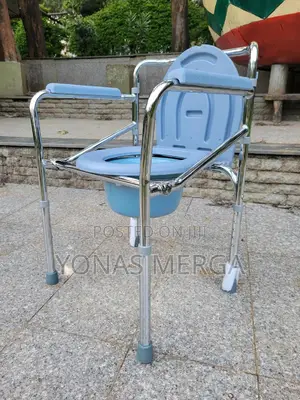 Photo - Corrosion Resistant, Durable Toilet Chair耳二adult Potty Chair巨曲potty