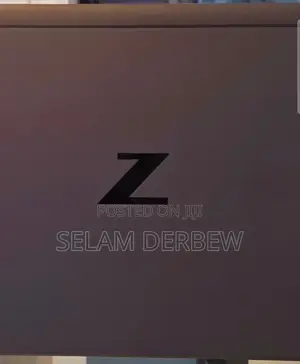 New Laptop HP ZBook Studio G8 16GB Intel Core I7 SSD 512GB