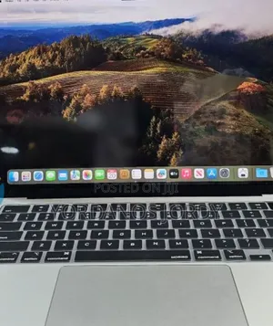 New Laptop Apple MacBook 8GB Apple M3 SSD 512GB