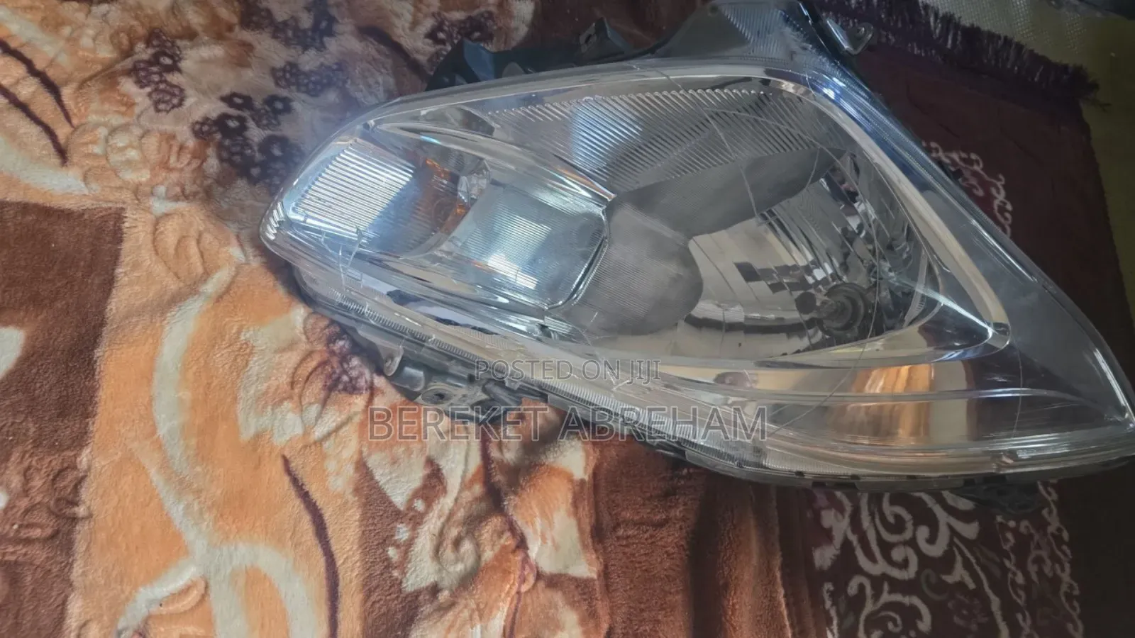 Suzuki Swift Headlight in Good Working Condition.