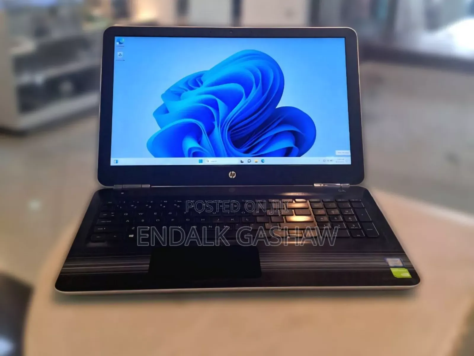 New Laptop HP Pavilion 15 8GB Intel Core I7 HDD+SSD 256GB