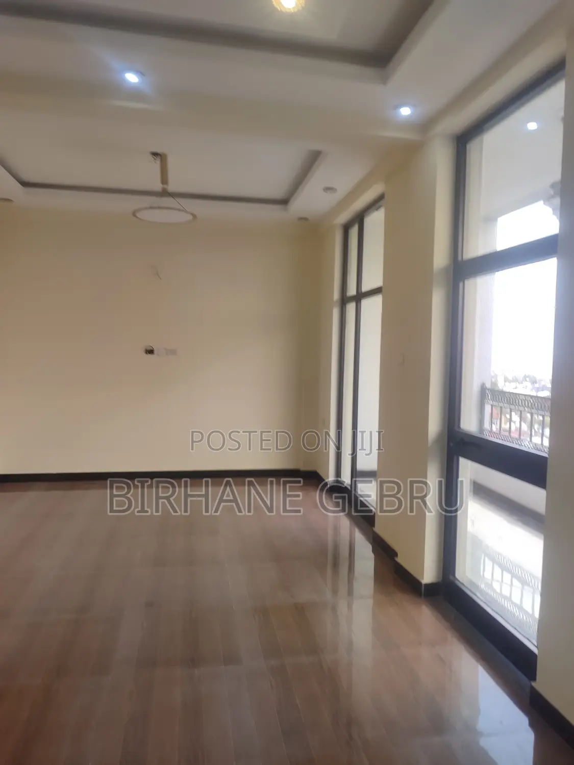 11bdrm House in G+3 House, Yeka for rent