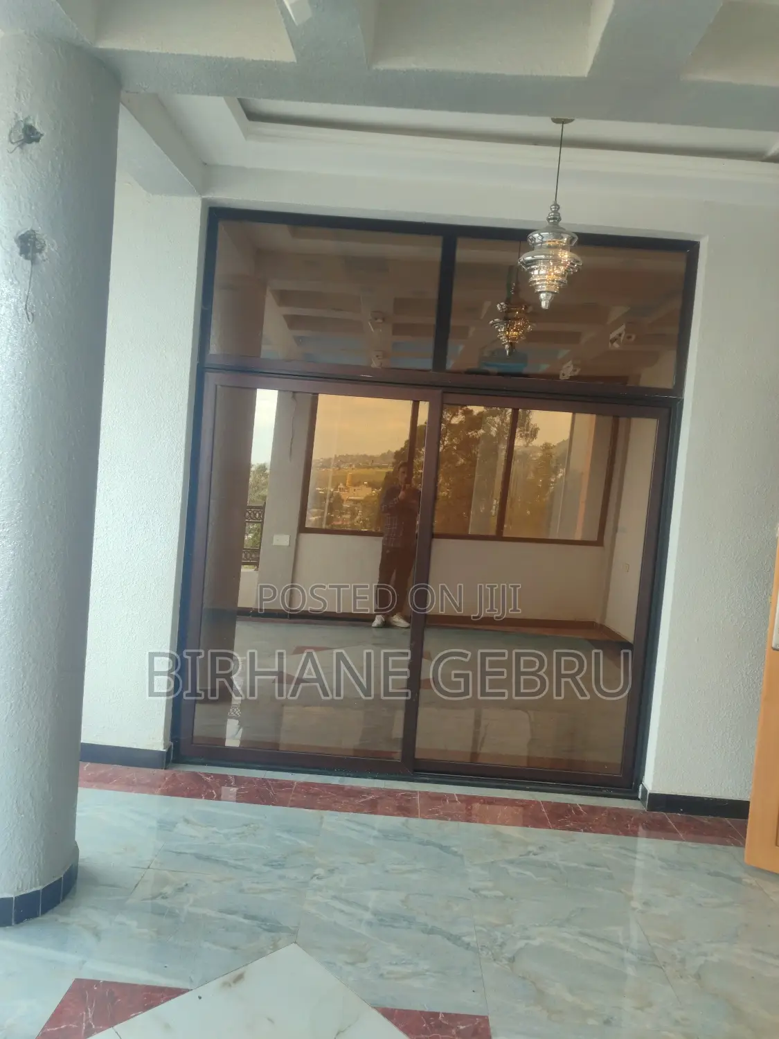 11bdrm House in G+3 House, Yeka for rent